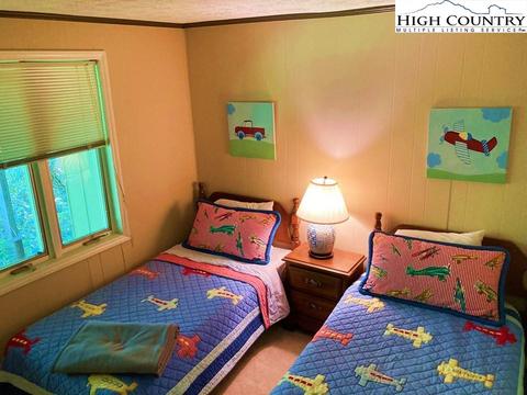 693 Skiview Dr, Seven Devils, NC 28604 photo 19