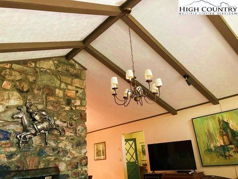 693 Skiview Dr, Seven Devils, NC 28604 photo 6