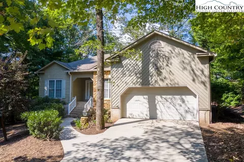 843 County Downs Ave, Roaring Gap, NC 28668 photo 1