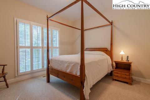 843 County Downs Ave, Roaring Gap, NC 28668 photo 16