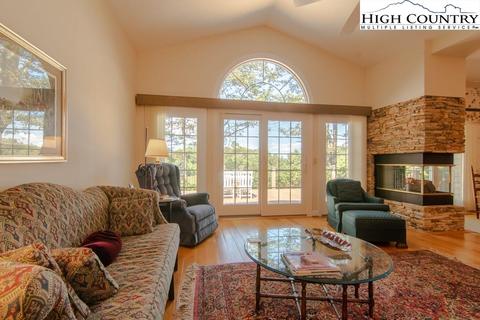 843 County Downs Ave, Roaring Gap, NC 28668 photo 2
