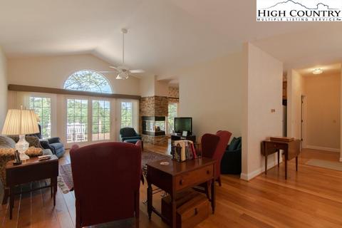 843 County Downs Ave, Roaring Gap, NC 28668 photo 7