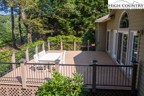 843 County Downs Ave, Roaring Gap, NC 28668 photo 11