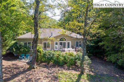 843 County Downs Ave, Roaring Gap, NC 28668 photo 18