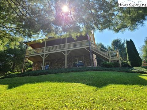 369 Green Meadows Dr, Todd, NC 28684 photo 9