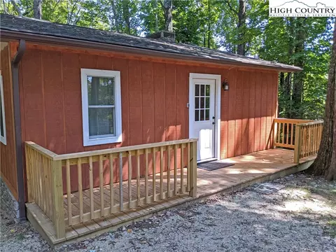 584 Horse Shoe Ridge E Rd, Deep Gap, NC 28618 photo 3