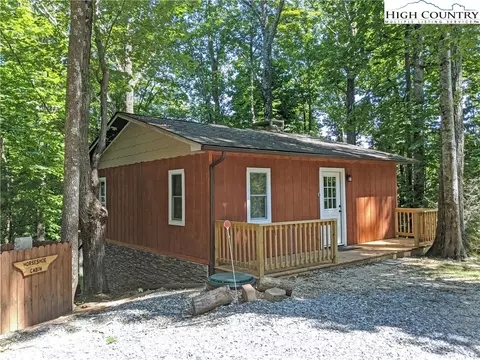 584 Horse Shoe Ridge E Rd, Deep Gap, NC 28618 photo 2