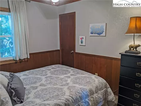 584 Horse Shoe Ridge E Rd, Deep Gap, NC 28618 photo 10
