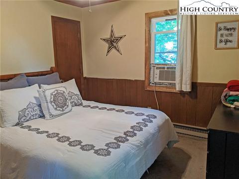 584 Horse Shoe Ridge E Rd, Deep Gap, NC 28618 photo 16
