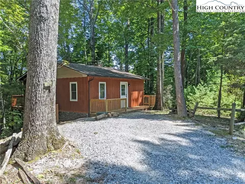 584 Horse Shoe Ridge E Rd, Deep Gap, NC 28618 photo 1