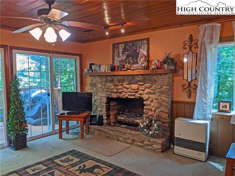 584 Horse Shoe Ridge E Rd, Deep Gap, NC 28618 photo 14