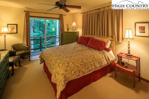 207 Spruce, Boone, NC 28607 photo 11