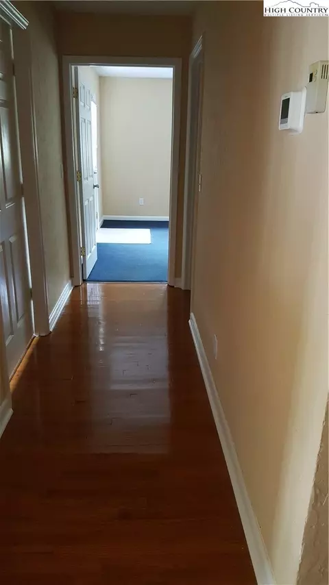 290 Queen St, Boone, NC 28607 photo 5