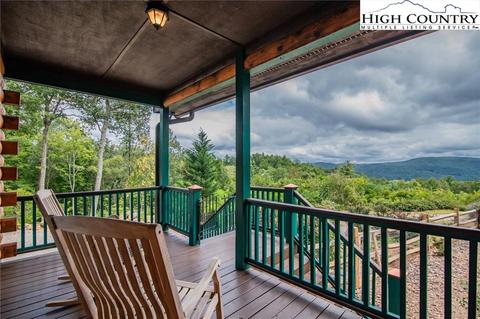 868 Staghorn Rd, Purlear, NC 28665 photo 1