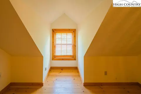 261 High Knolls Ln, Deep Gap, NC 28618 photo 28