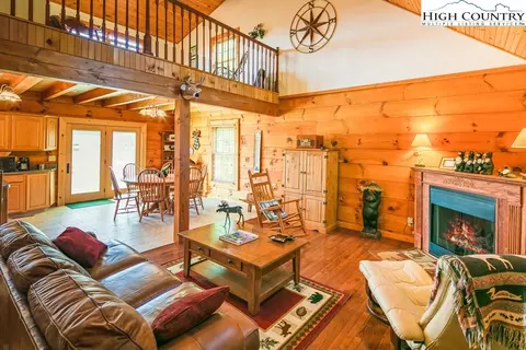 261 High Knolls Ln, Deep Gap, NC 28618 photo 8