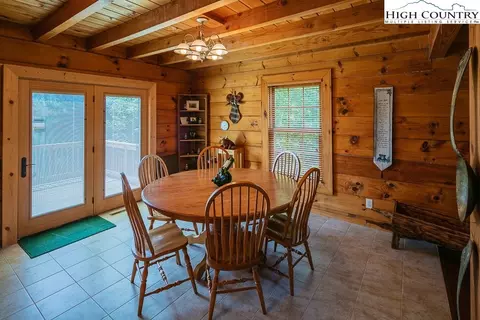 261 High Knolls Ln, Deep Gap, NC 28618 photo 16