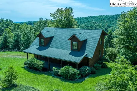 261 High Knolls Ln, Deep Gap, NC 28618 photo 6