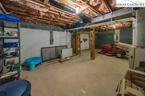 261 High Knolls Ln, Deep Gap, NC 28618 photo 35