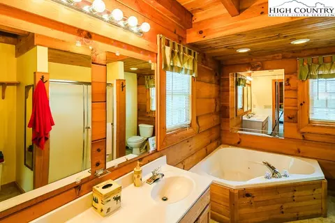 261 High Knolls Ln, Deep Gap, NC 28618 photo 20