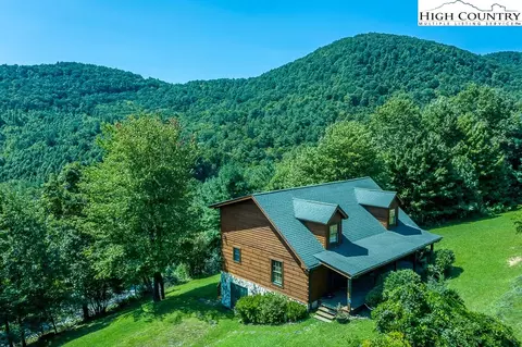 261 High Knolls Ln, Deep Gap, NC 28618 photo 5