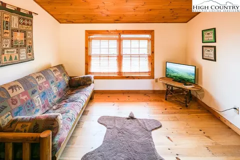 261 High Knolls Ln, Deep Gap, NC 28618 photo 26