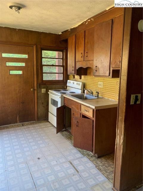 176 Phillips St, Boone, NC 28607 photo 10