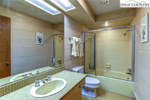 258 Hickory, Boone, NC 28607 photo 37
