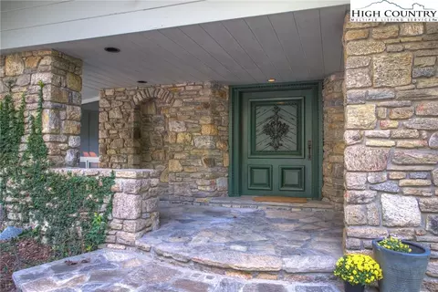 258 Hickory, Boone, NC 28607 photo 3