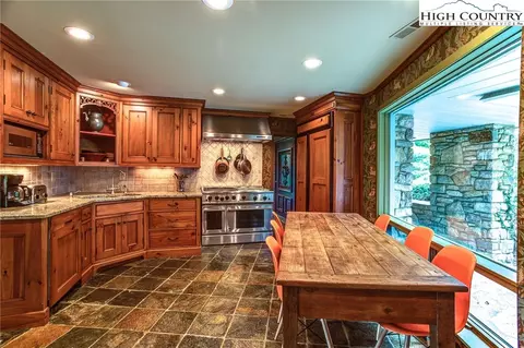 258 Hickory, Boone, NC 28607 photo 14