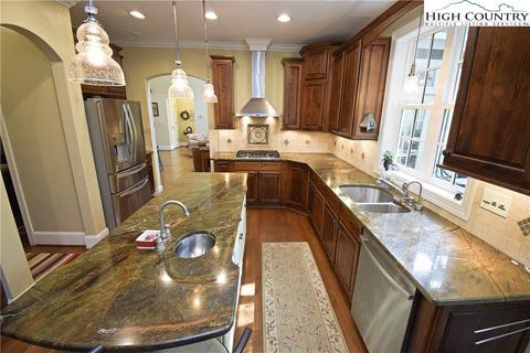 373 Brookside Dr, Boone, NC 28607 photo 8