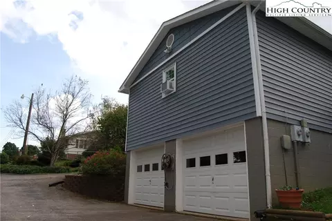 185 James St, Sparta, NC 28675 photo 21