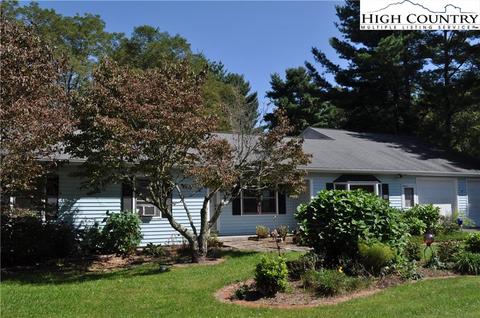 196 Blue Meadow Dr, Deep Gap, NC 28618 photo 3