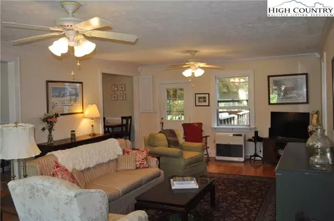 196 Blue Meadow Dr, Deep Gap, NC 28618 photo 9
