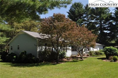 196 Blue Meadow Dr, Deep Gap, NC 28618 photo 1