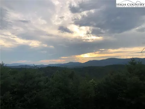 481 Casey Mountain Rd, Purlear, NC 28665 photo 1