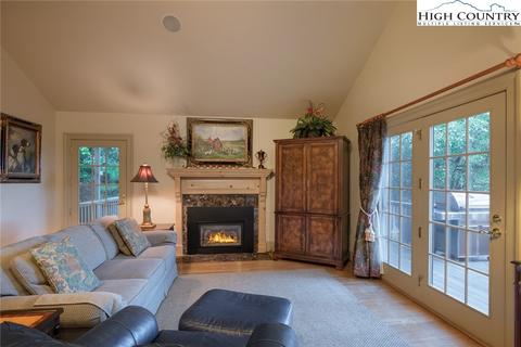 477 Cabin Ridge Rd, Ferguson, NC 28624 photo 4
