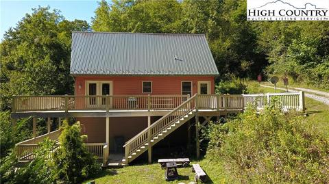3240 Howards Creek Rd, Boone, NC 28607 photo 2