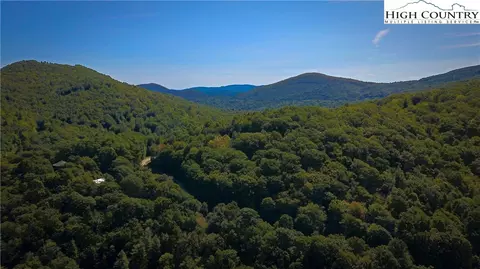 3240 Howards Creek Rd, Boone, NC 28607 photo 4