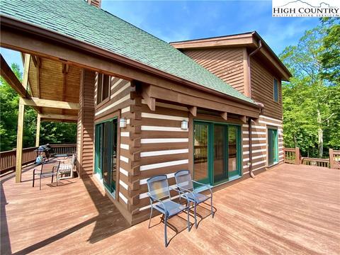 1197 Devils Lake Dr, Seven Devils, NC 28604 photo 5