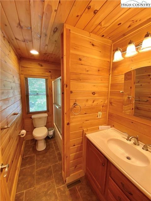 1197 Devils Lake Dr, Seven Devils, NC 28604 photo 23