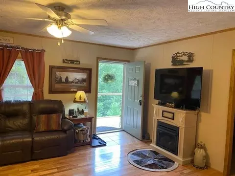 355 Smithey Rd, Crumpler, NC 28617 photo 8