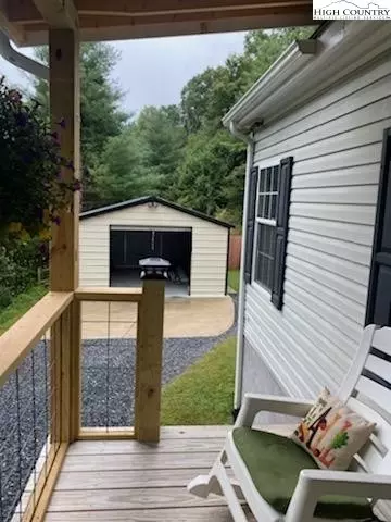 355 Smithey Rd, Crumpler, NC 28617 photo 7