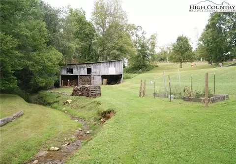 85 Mount Carmel Rd, Sparta, NC 28675 photo 4