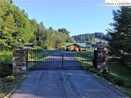 131 Winona Dr, Boone, NC 28607 photo 3