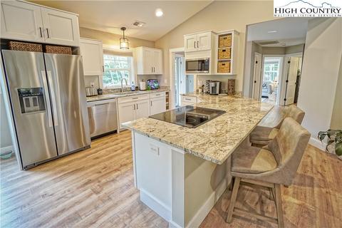 123 Thistle Ln, Beech Mountain, NC 28604 photo 7