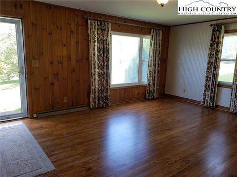 366 Farthing St, Boone, NC 28607 photo 4