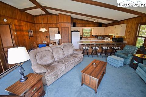 377 Buckeye Ln, Seven Devils, NC 28604 photo 9