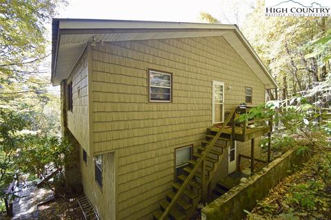377 Buckeye Ln, Seven Devils, NC 28604 photo 38