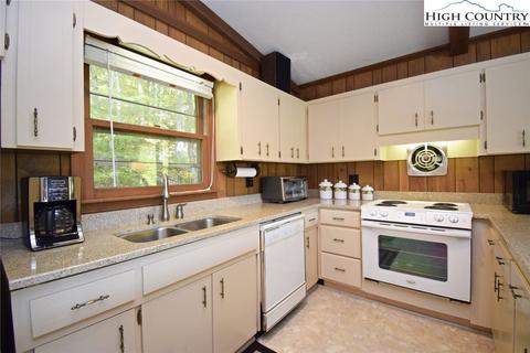 377 Buckeye Ln, Seven Devils, NC 28604 photo 12